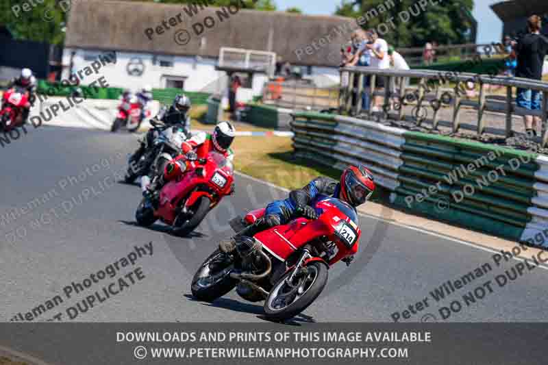 Vintage motorcycle club;eventdigitalimages;mallory park;mallory park trackday photographs;no limits trackdays;peter wileman photography;trackday digital images;trackday photos;vmcc festival 1000 bikes photographs